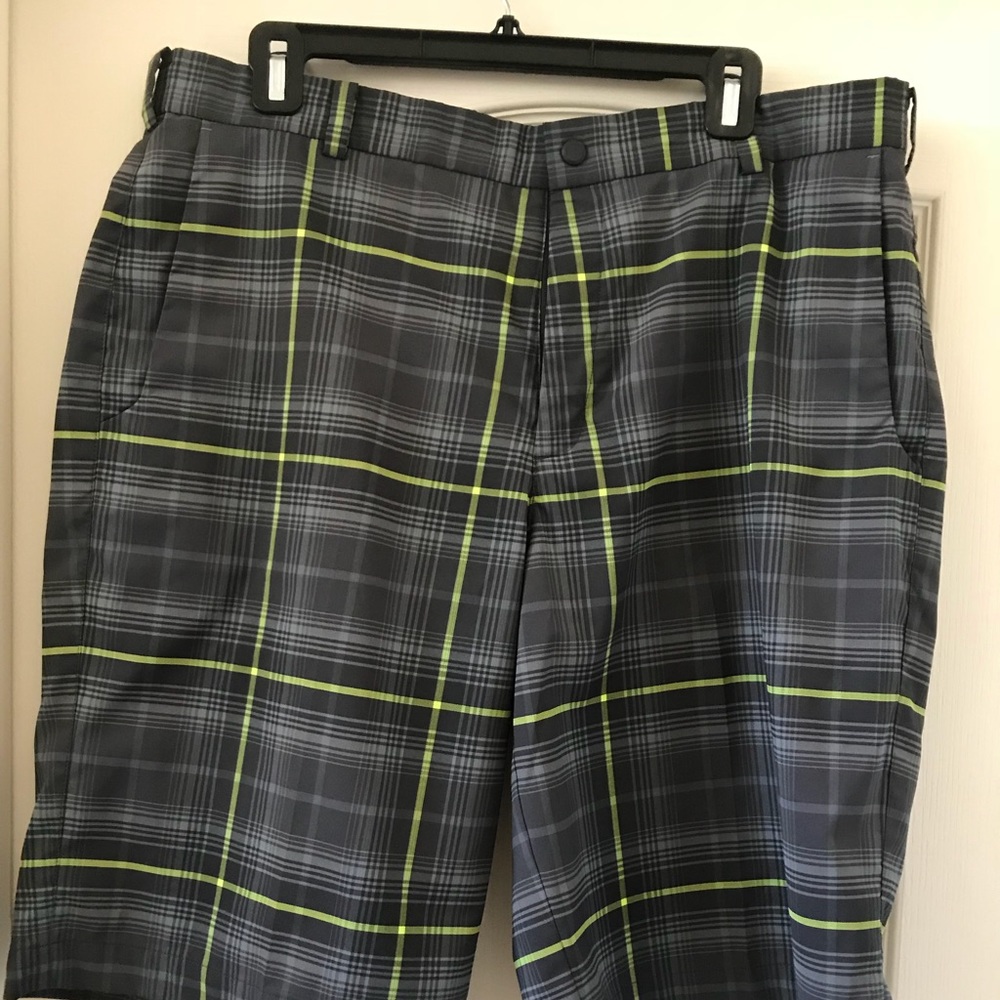 Nike Dry-Fit Golf Shorts
